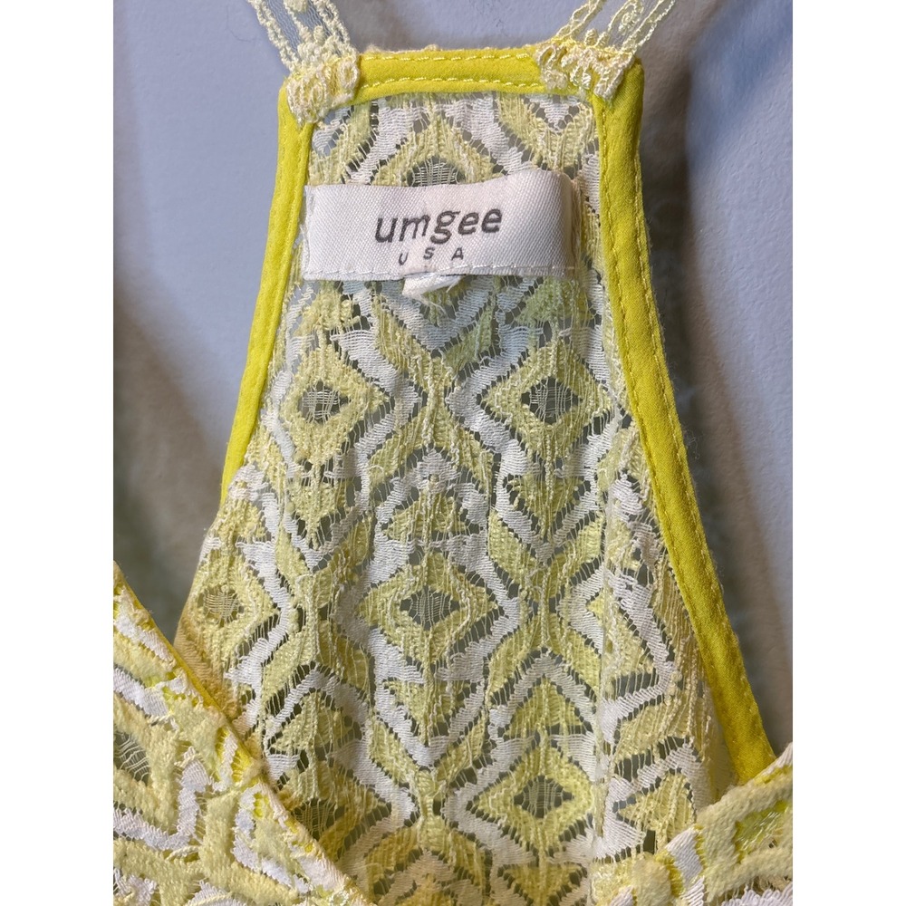 Umgee USA Butter Yellow White Lace Geometric Floral Racerback Tank Top Large - Picture 5 of 5
